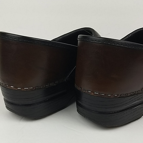 Dansko Brown Clogs Size 41 - Picture 4 of 8
